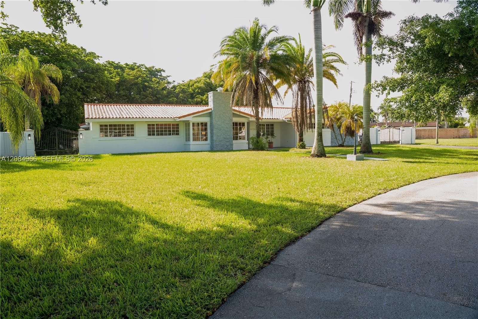 8220 SW 87th Ter, Miami, FL 33143 photo 2