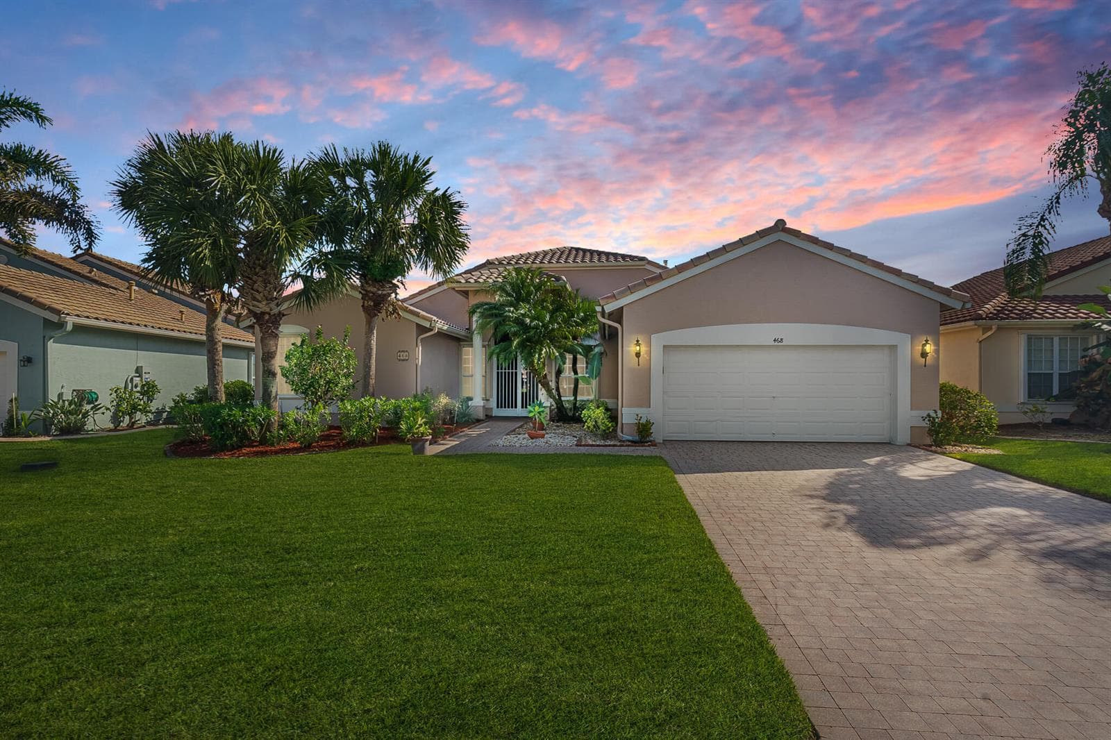 468 NW BLUE LAKE Drive, Port St. Lucie, FL 34986