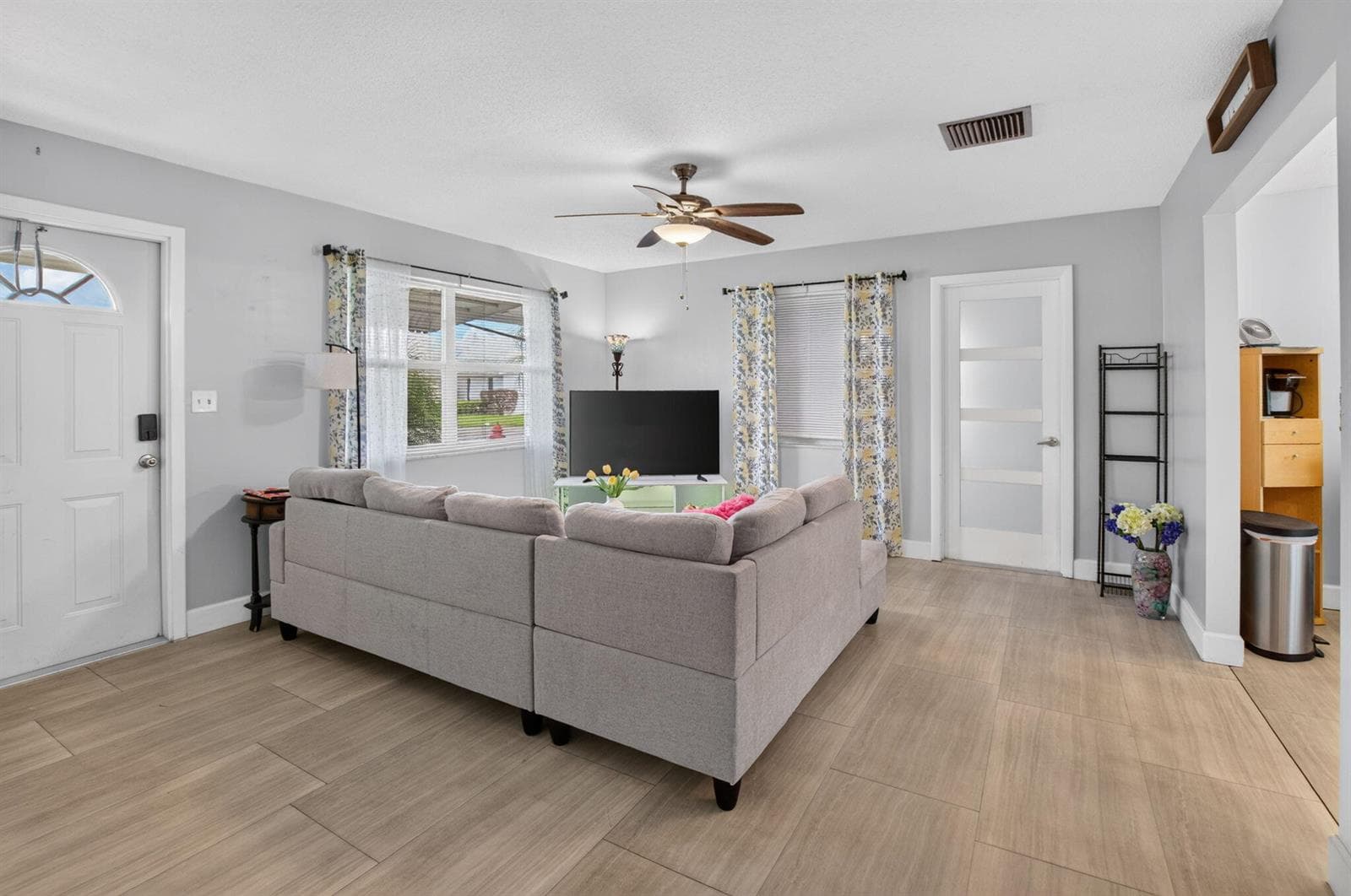 400 SW 8TH Place, Boynton Beach, FL 33426 photo 7