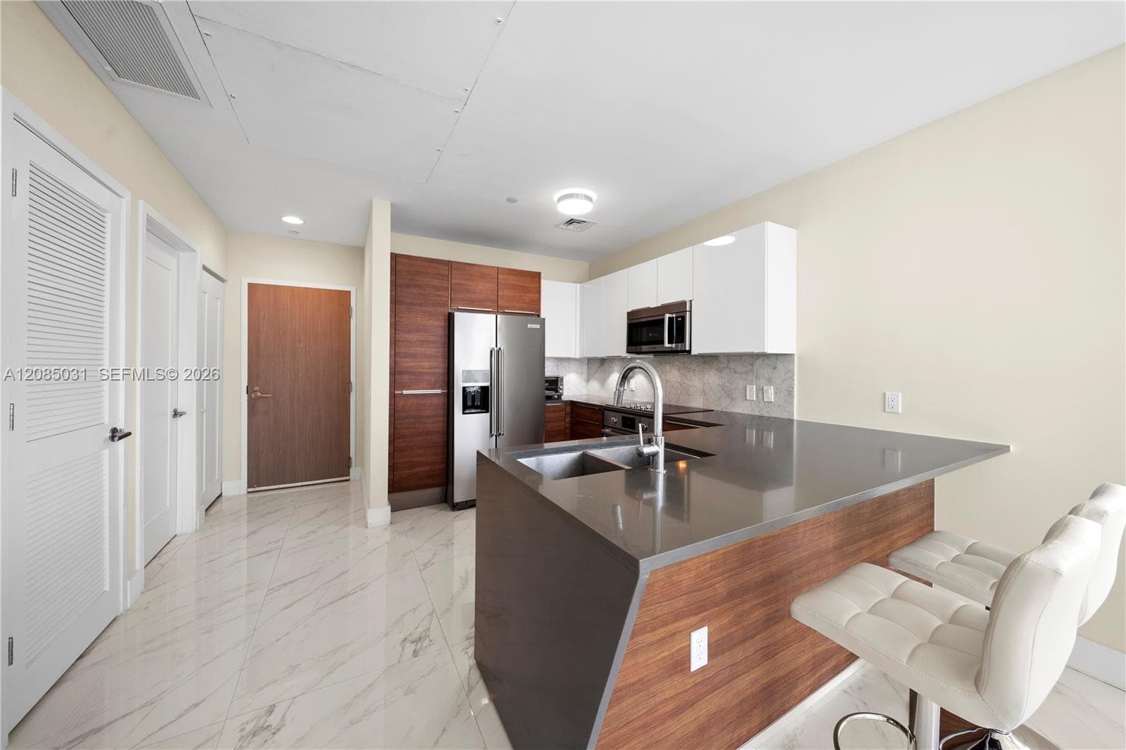 601 NE 27th St # 1808, Miami, FL 33137 photo 9