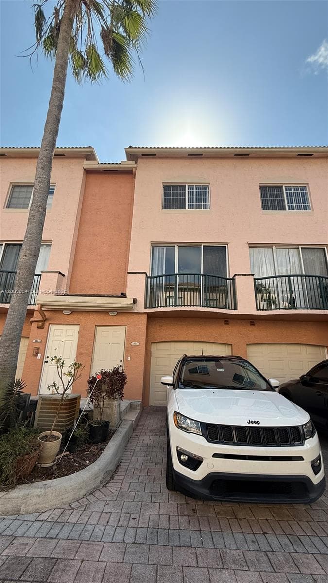 2107 SE 10th Ave # 827, Fort Lauderdale, FL 33316