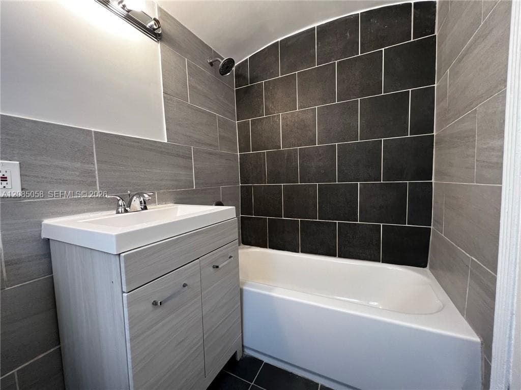 1557 Euclid Ave # 6, Miami Beach, FL 33139 photo 7