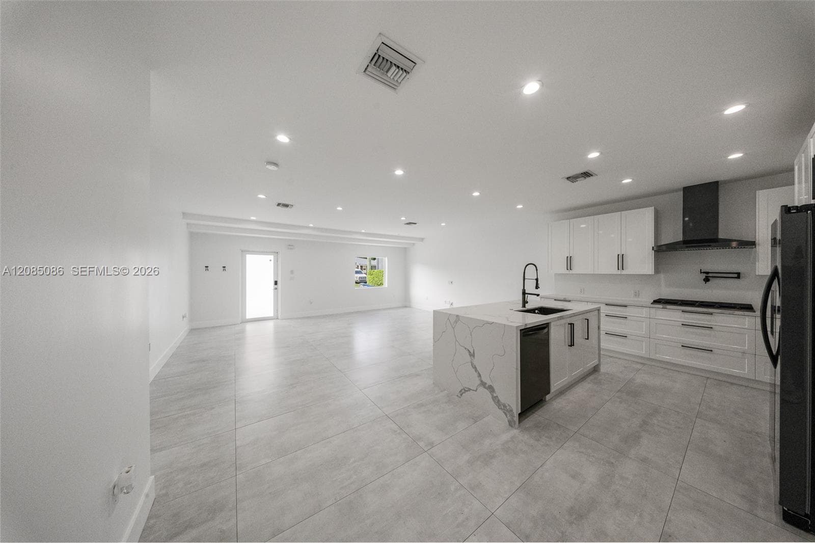 1935 SW 24th Ter, Miami, FL 33145 photo 8