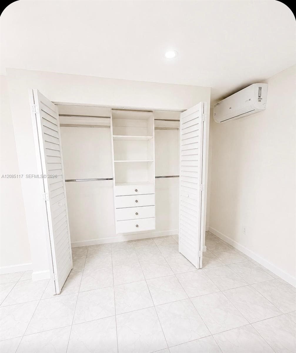600 NW 108th St, Miami, FL 33168 photo 9