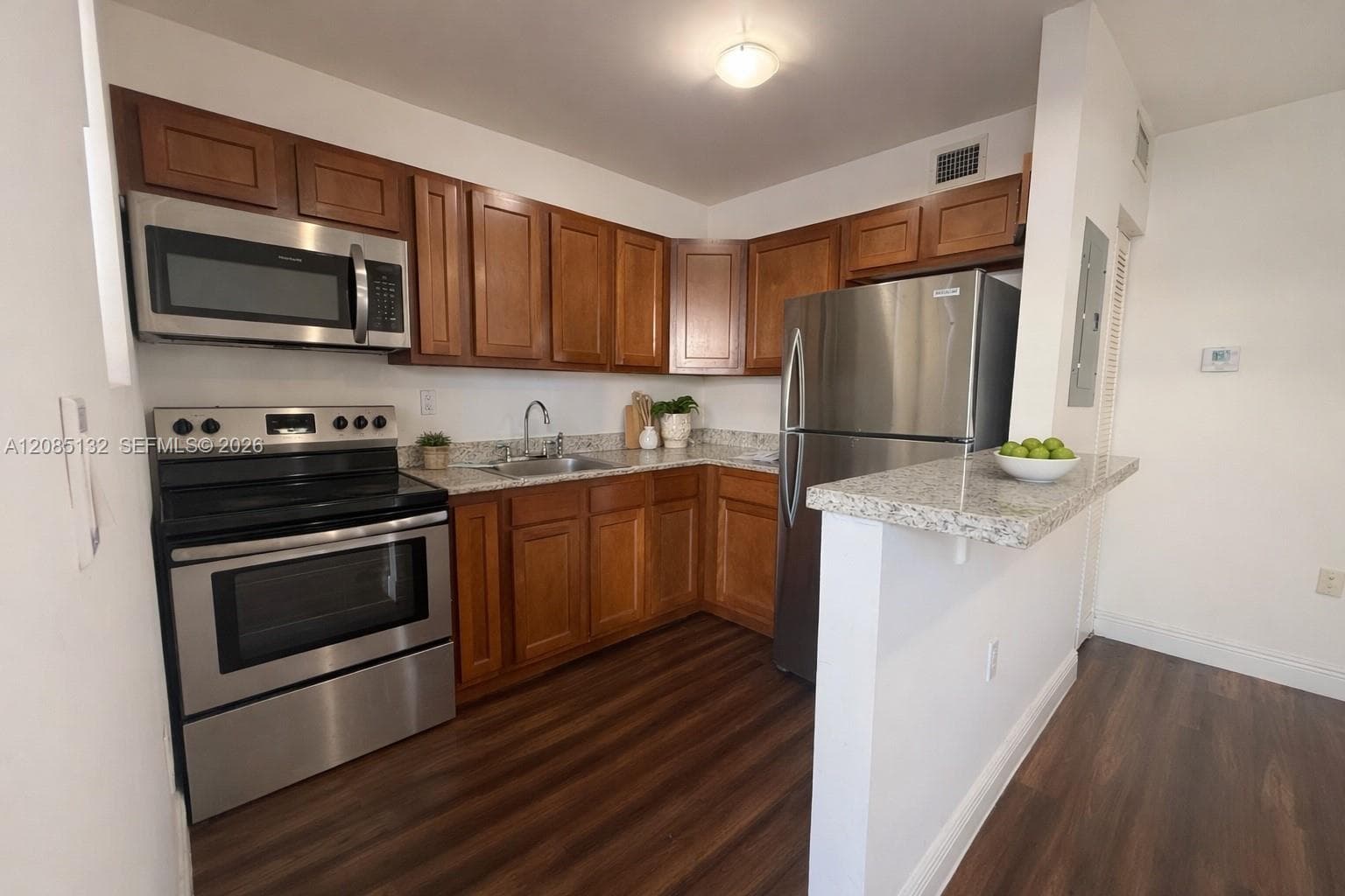 540 NW 7th St # 51, Miami, FL 33136 photo 3
