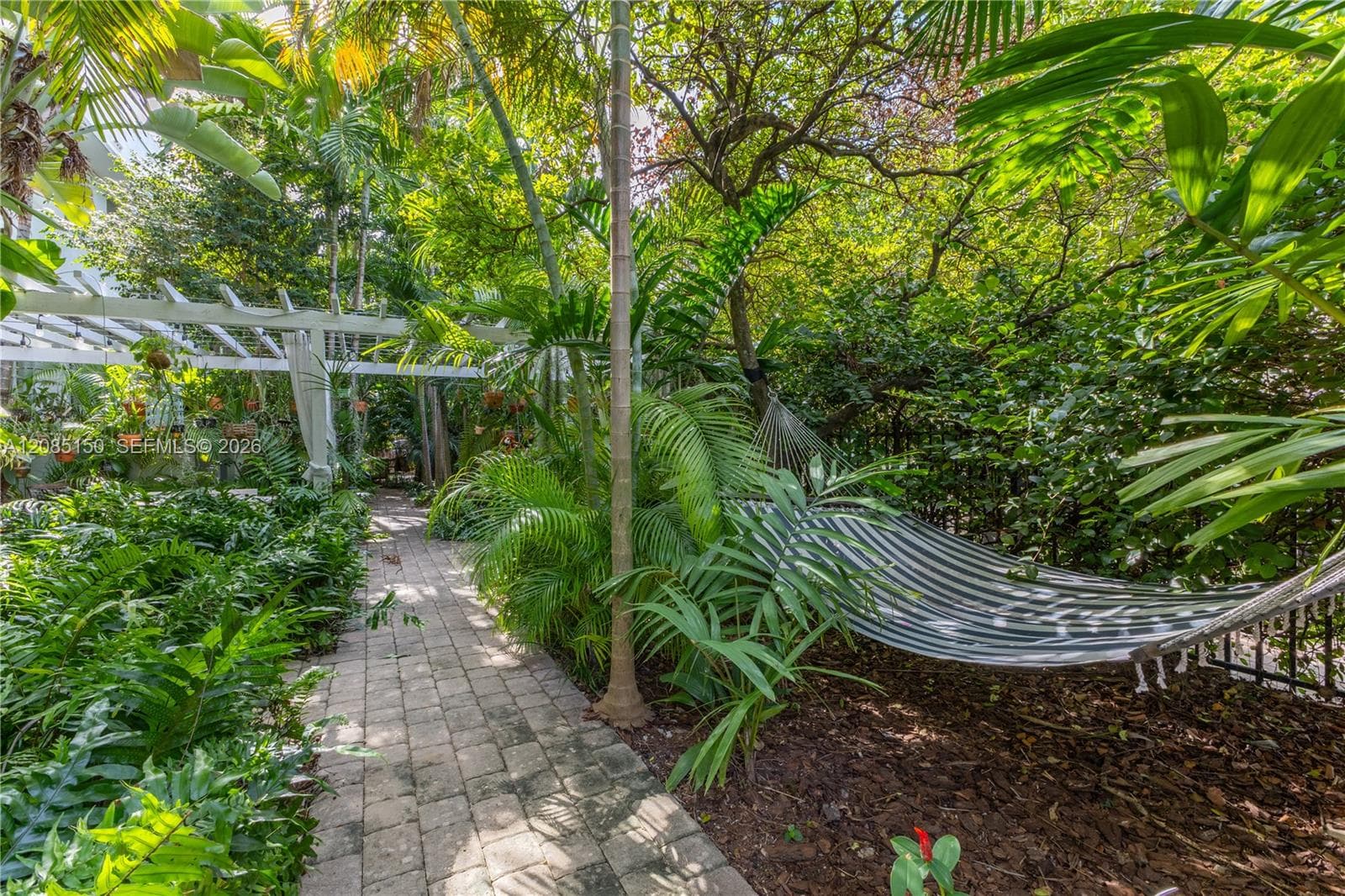 742 10th St # 209, Miami Beach, FL 33139 photo 5