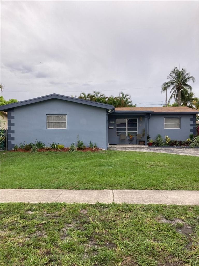 8361 NW 24th Place, Sunrise, FL 33322 photo 2