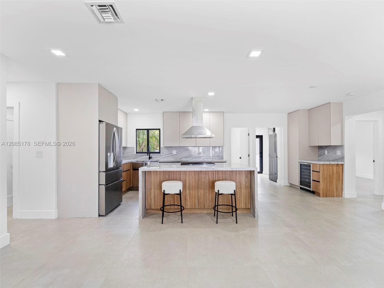 610 NE 164th Ter, Miami, FL 33162 photo 6