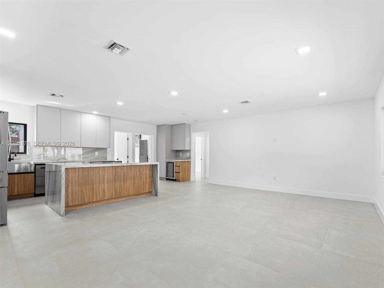 610 NE 164th Ter, Miami, FL 33162 photo 13