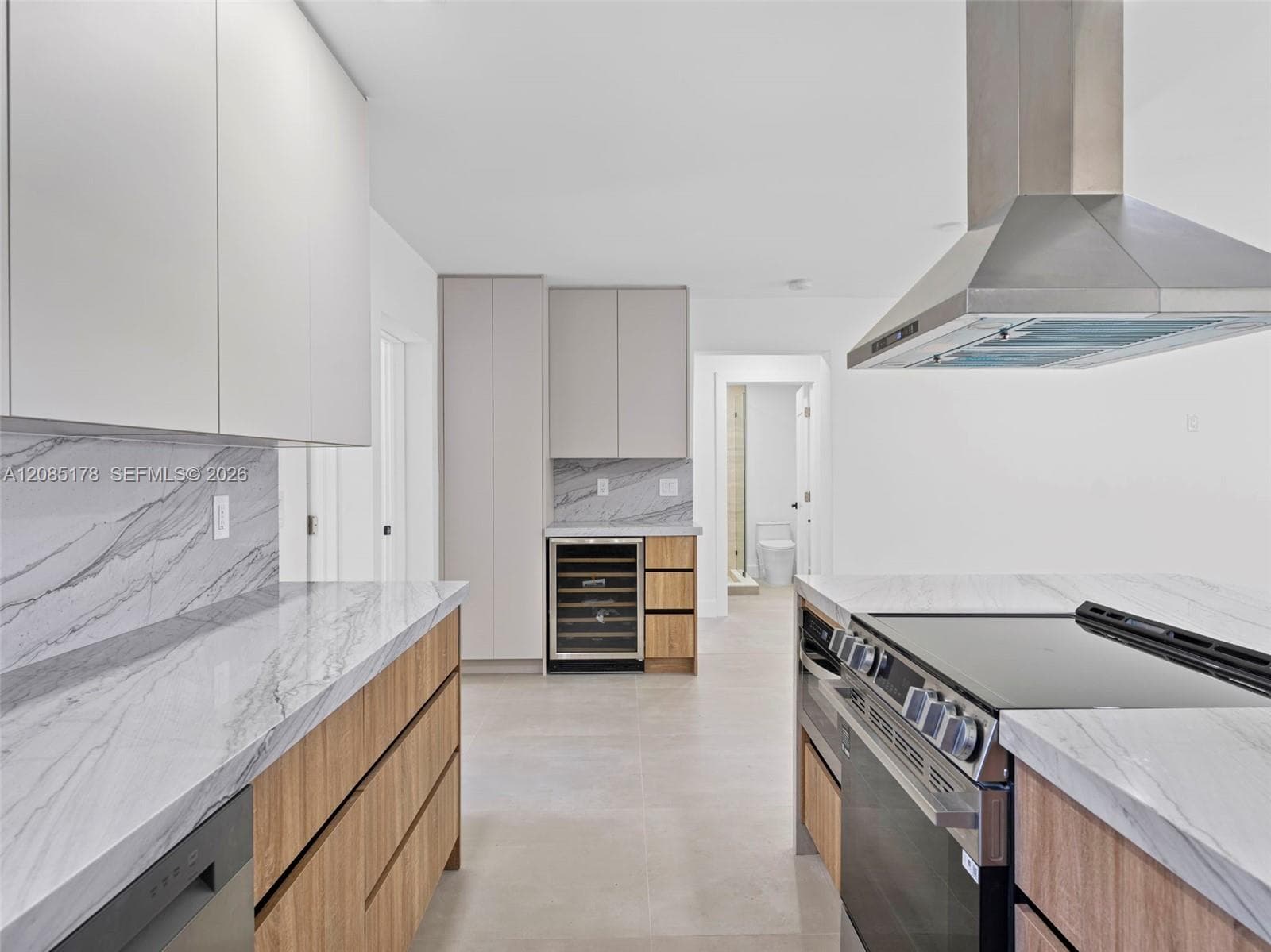 610 NE 164th Ter, Miami, FL 33162 photo 10