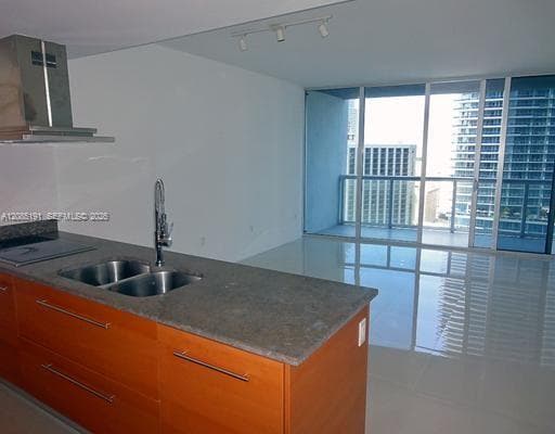 485 Brickell Ave # 2303, Miami, FL 33131 photo 3