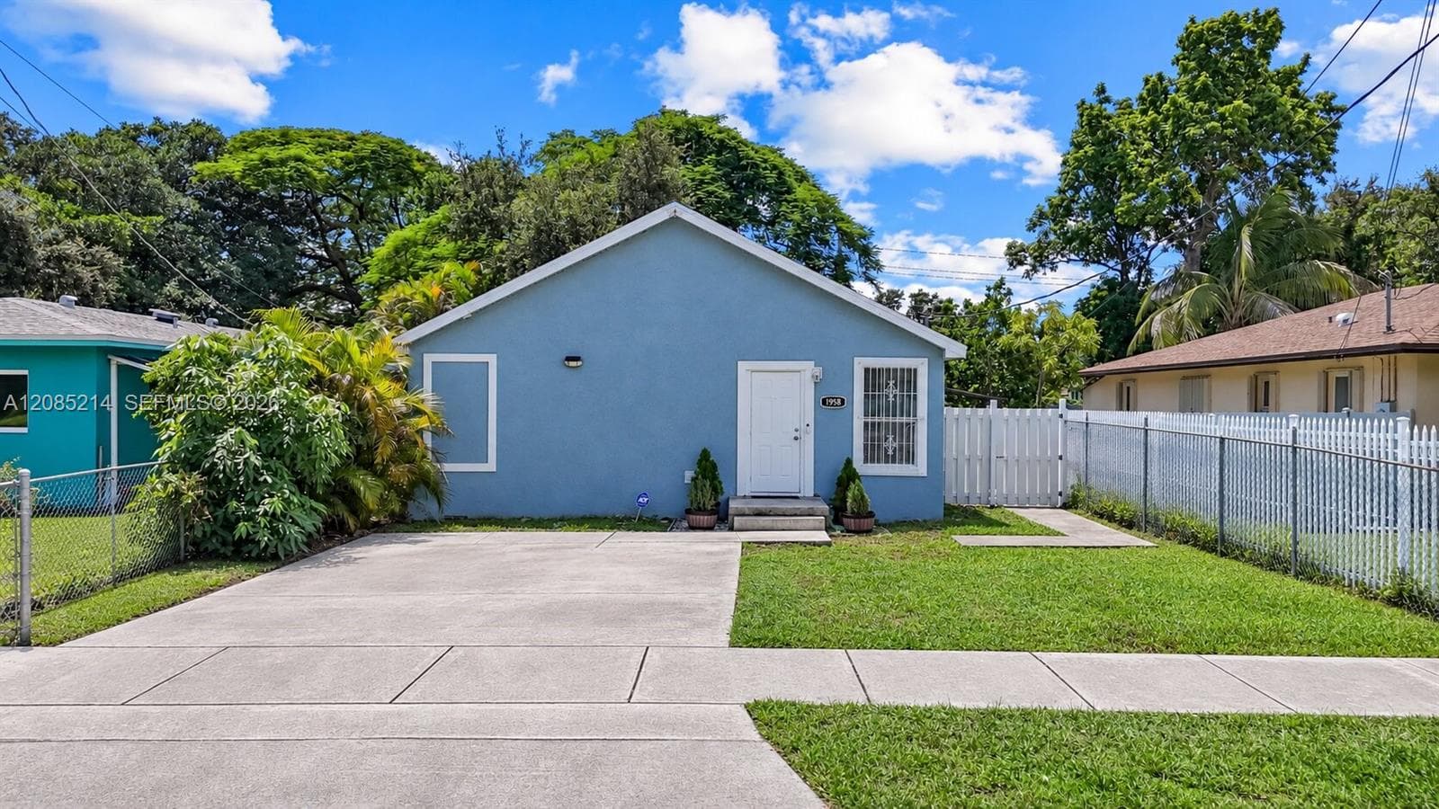 1958 NW 59th St, Miami, FL 33142 photo 2