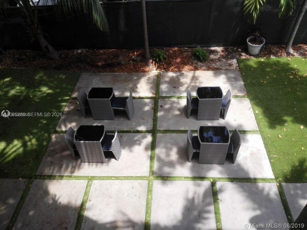245 NE 33rd St # 103, Miami, FL 33137 photo 10