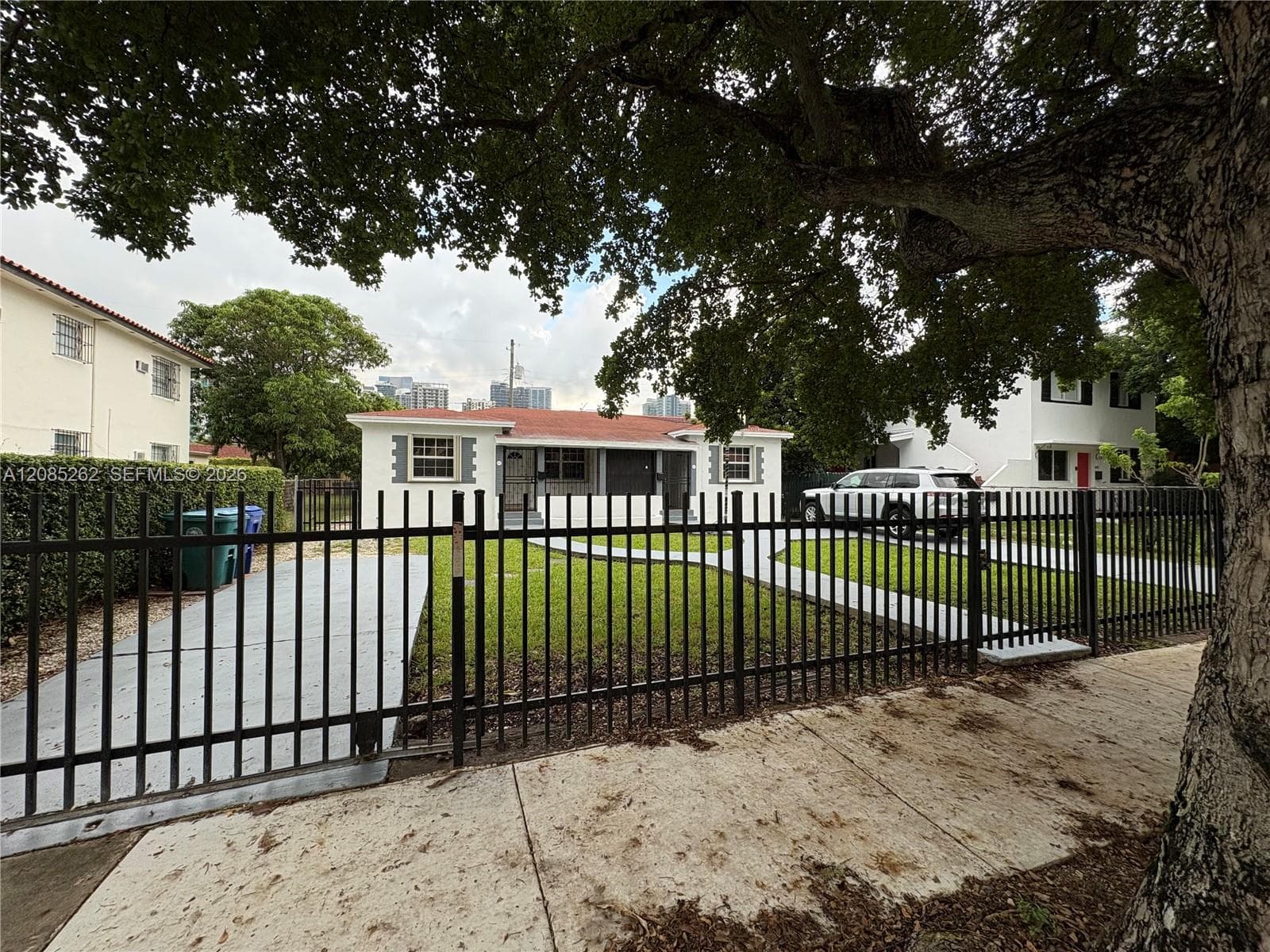 931 SW 6th Ave # 931, Miami, FL 33130 photo 2