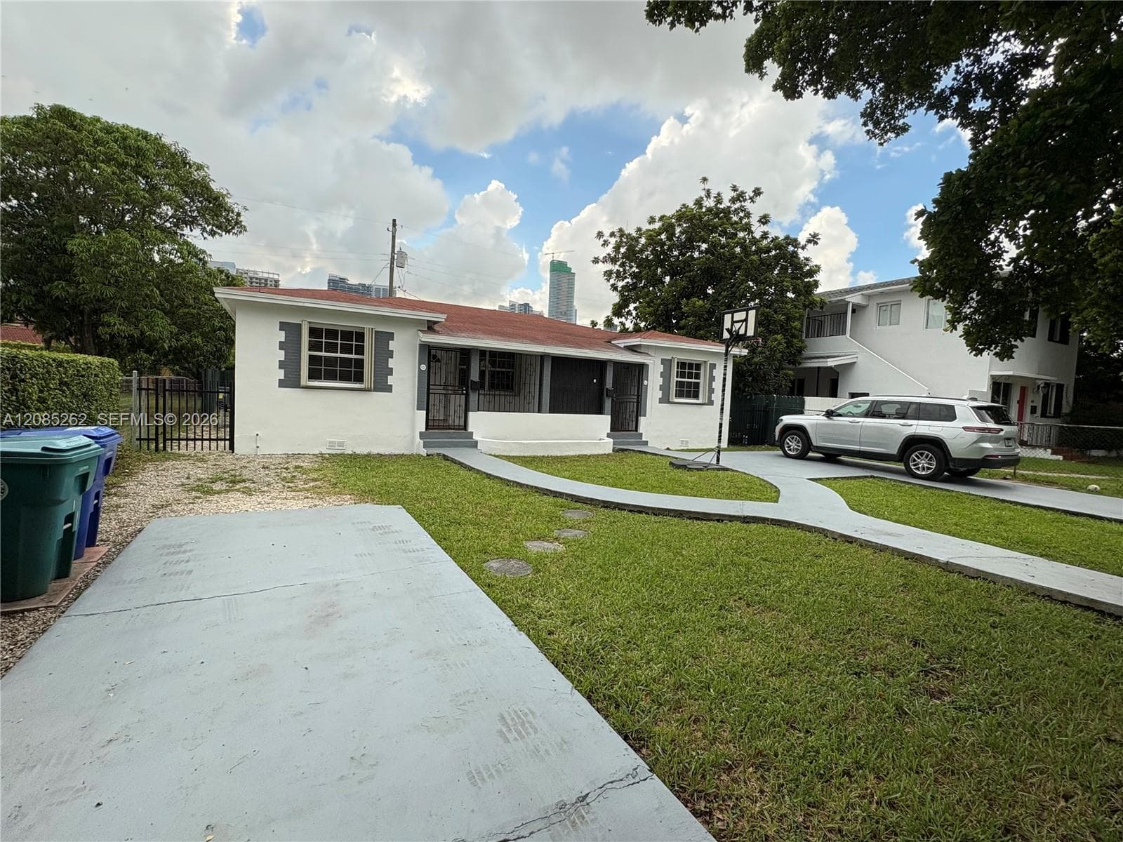 931 SW 6th Ave # 931, Miami, FL 33130 photo 3