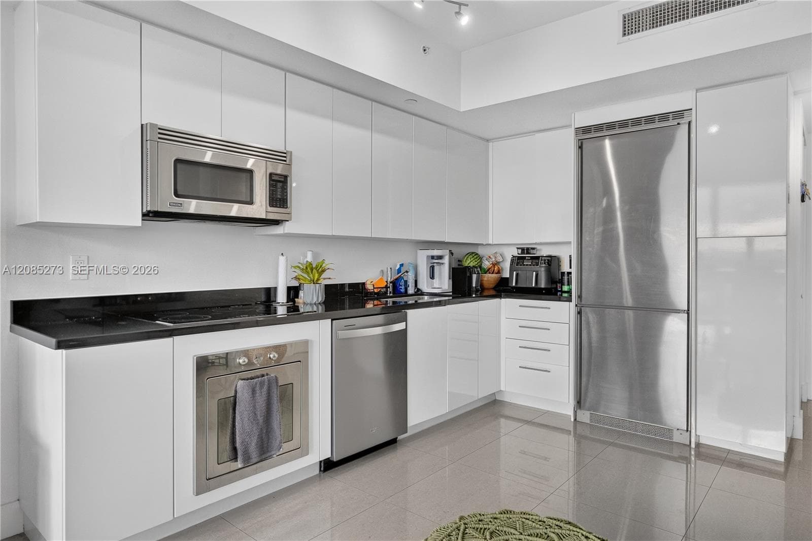 92 SW 3rd St # 4407, Miami, FL 33130 photo 11