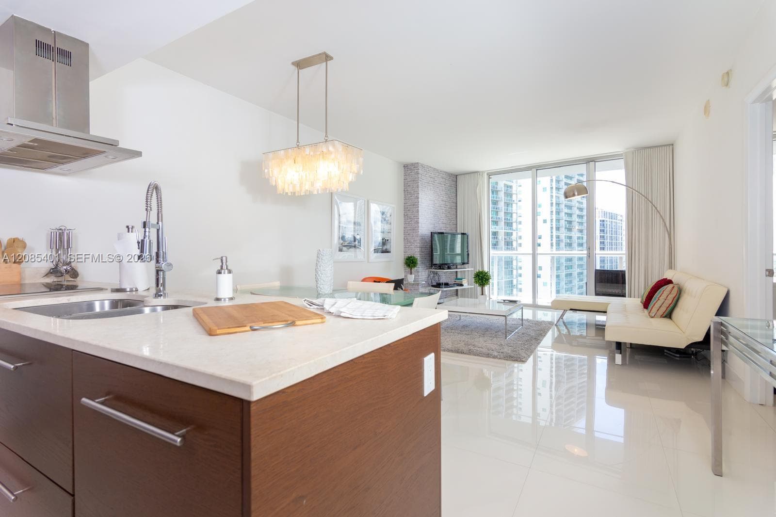 485 Brickell Ave # 2006, Miami, FL 33131 photo 4