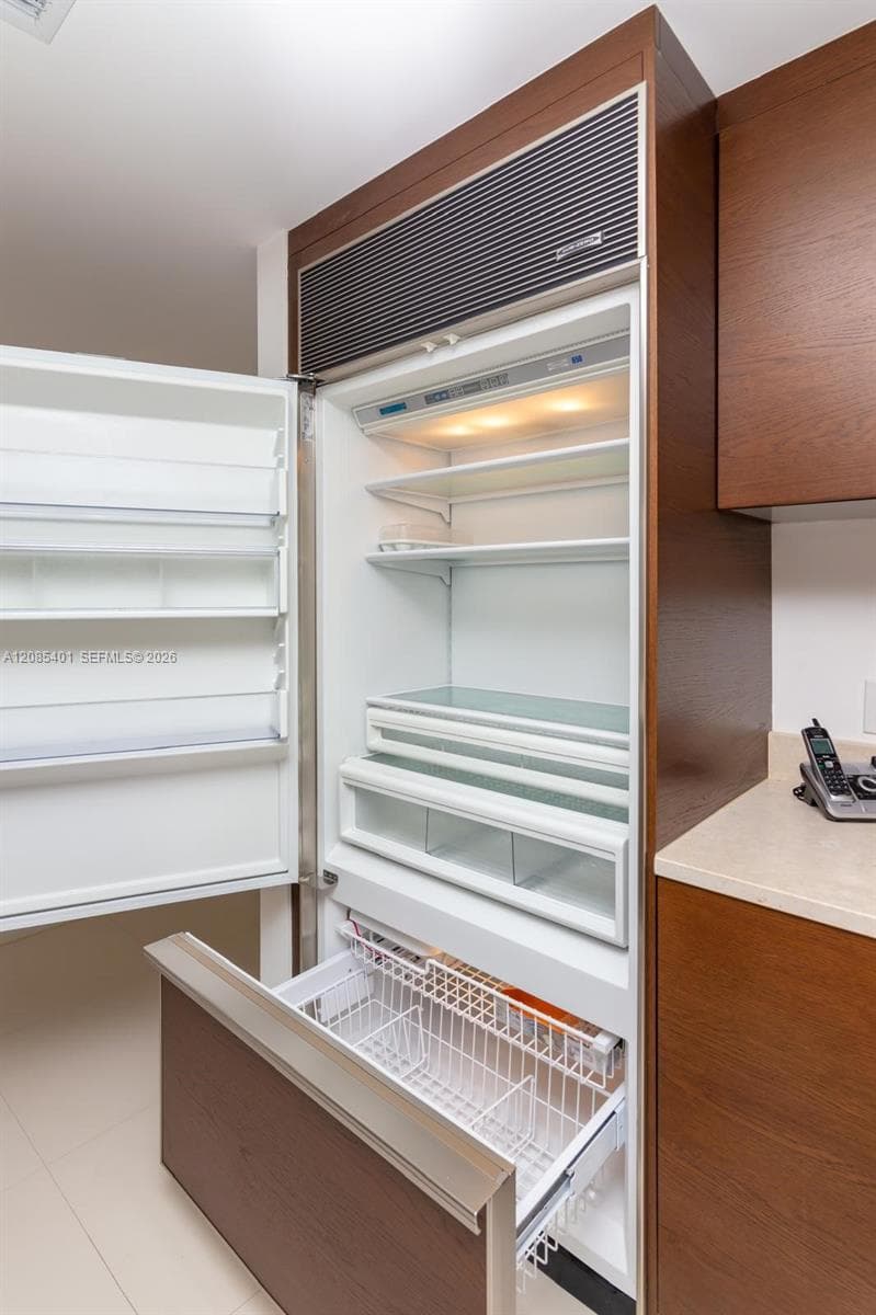 485 Brickell Ave # 2006, Miami, FL 33131 photo 8