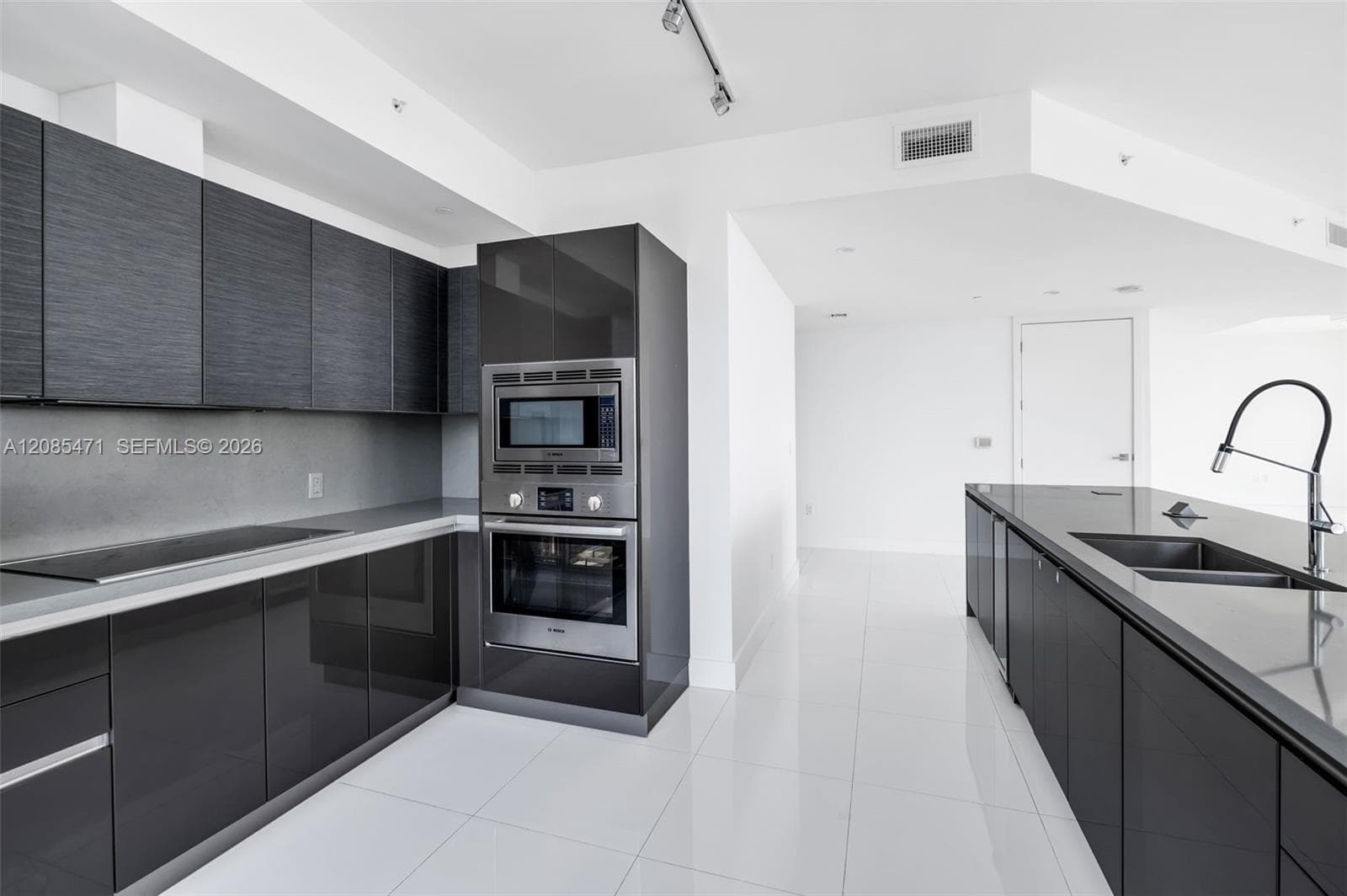 1080 Brickell Ave # 3900-3901, Miami, FL 33131 photo 3