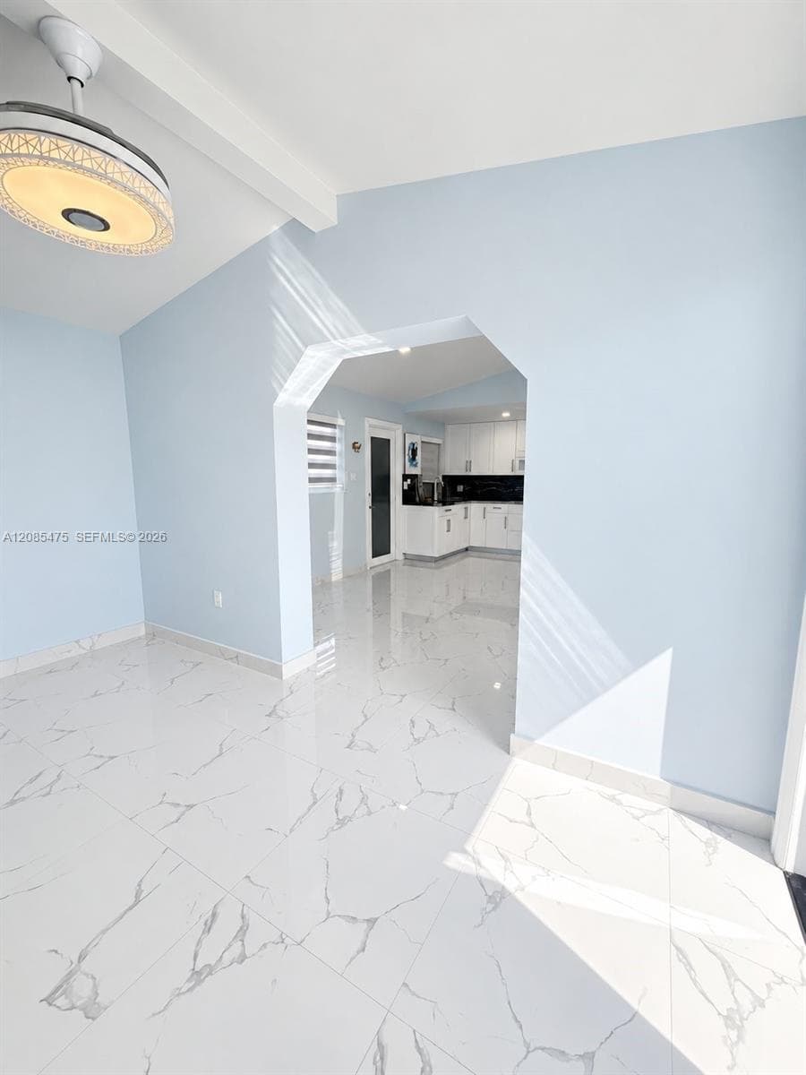 871 SE 4th Pl, Hialeah, FL 33010 photo 4