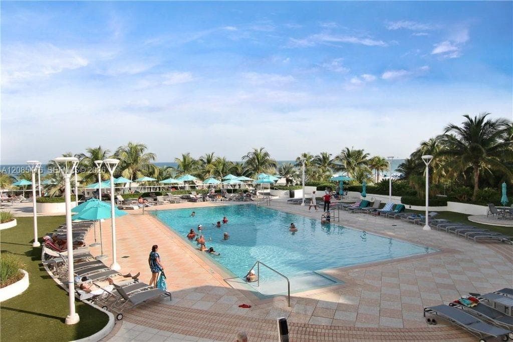 100 Lincoln Rd # 829, Miami Beach, FL 33139 photo 12