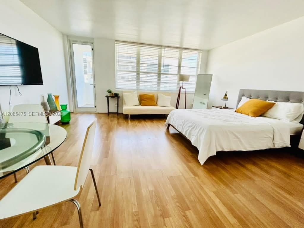 100 Lincoln Rd # 829, Miami Beach, FL 33139 photo 3