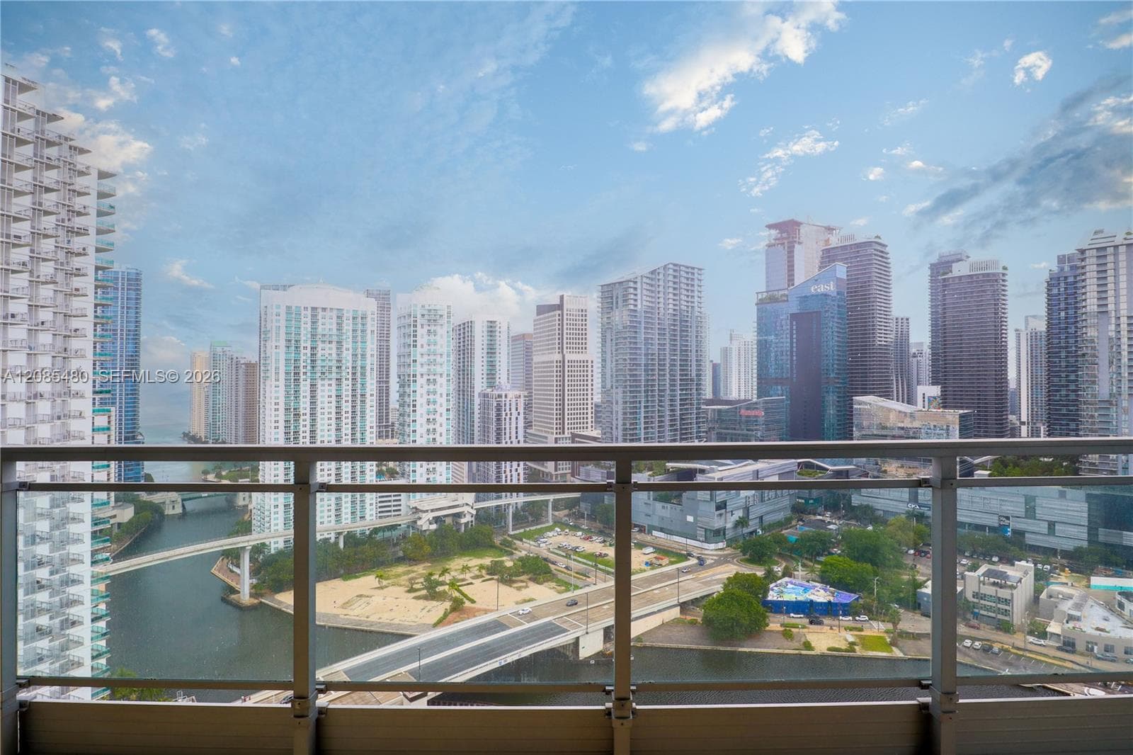 90 SW 3rd St # 3002, Miami, FL 33130 photo 13