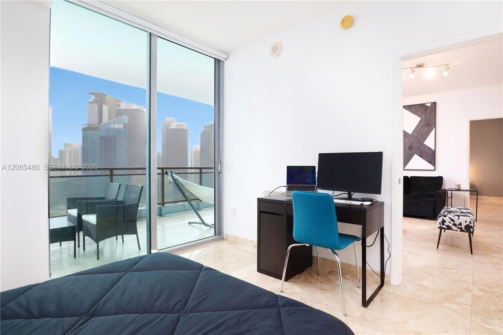 90 SW 3rd St # 3002, Miami, FL 33130 photo 10
