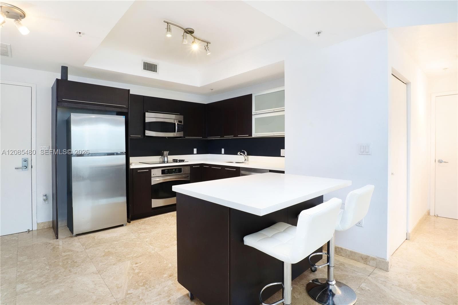 90 SW 3rd St # 3002, Miami, FL 33130 photo 4