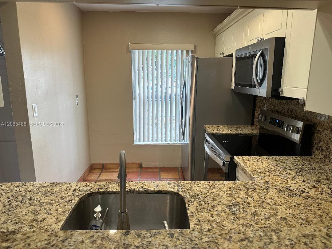 10836 SW 123rd Pl, Miami, FL 33186 photo 5