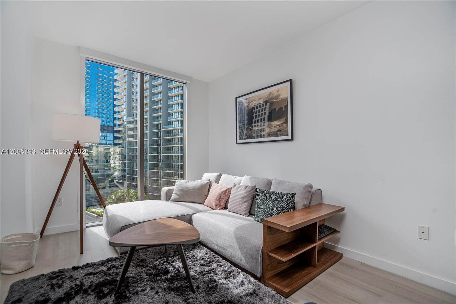 31 SE 6th St # 2205, Miami, FL 33131 photo 7