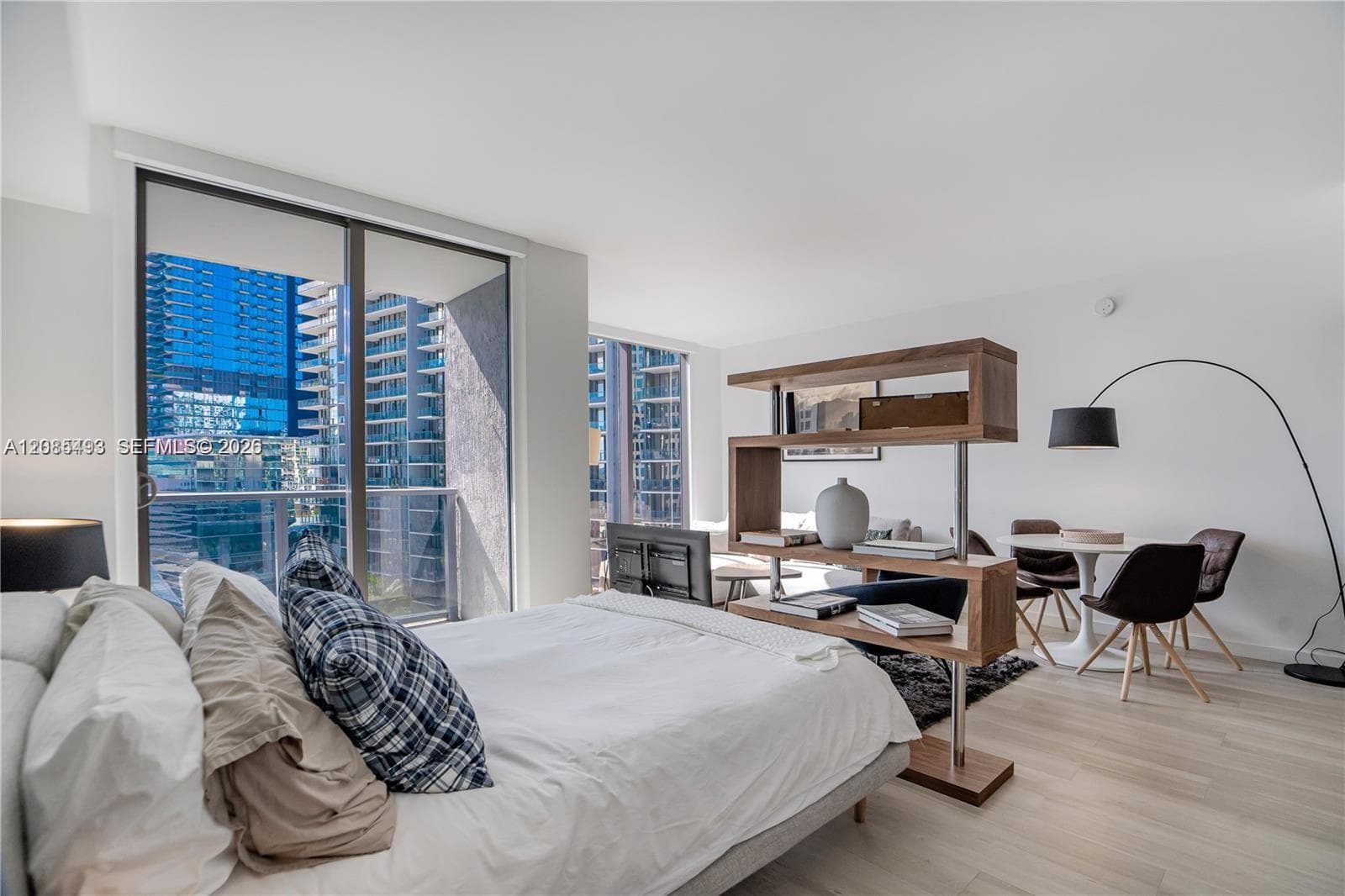 31 SE 6th St # 2205, Miami, FL 33131 photo 3