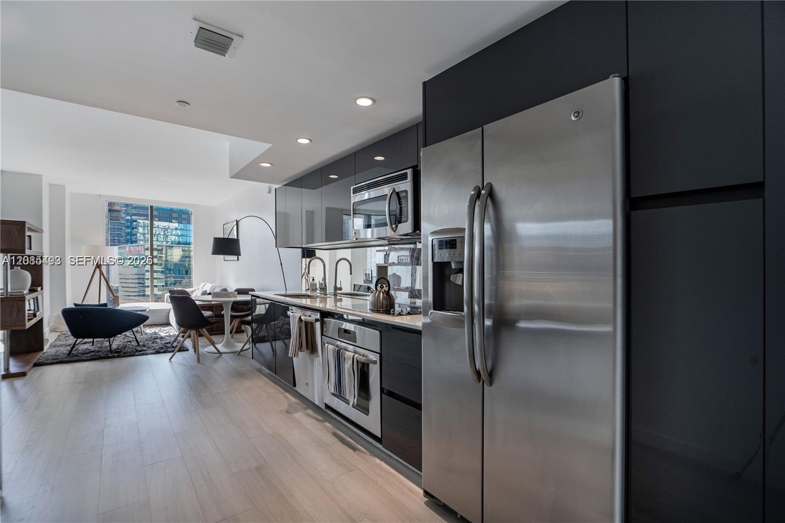 31 SE 6th St # 2205, Miami, FL 33131 photo 5