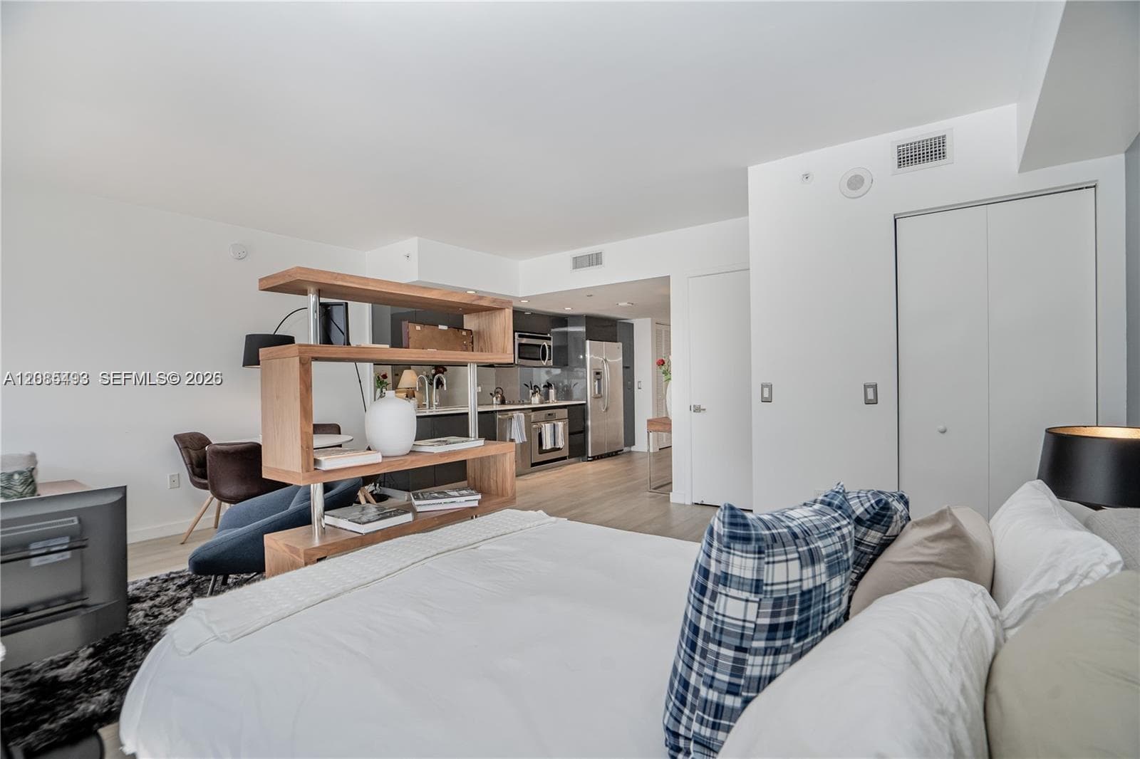 31 SE 6th St # 2205, Miami, FL 33131 photo 10