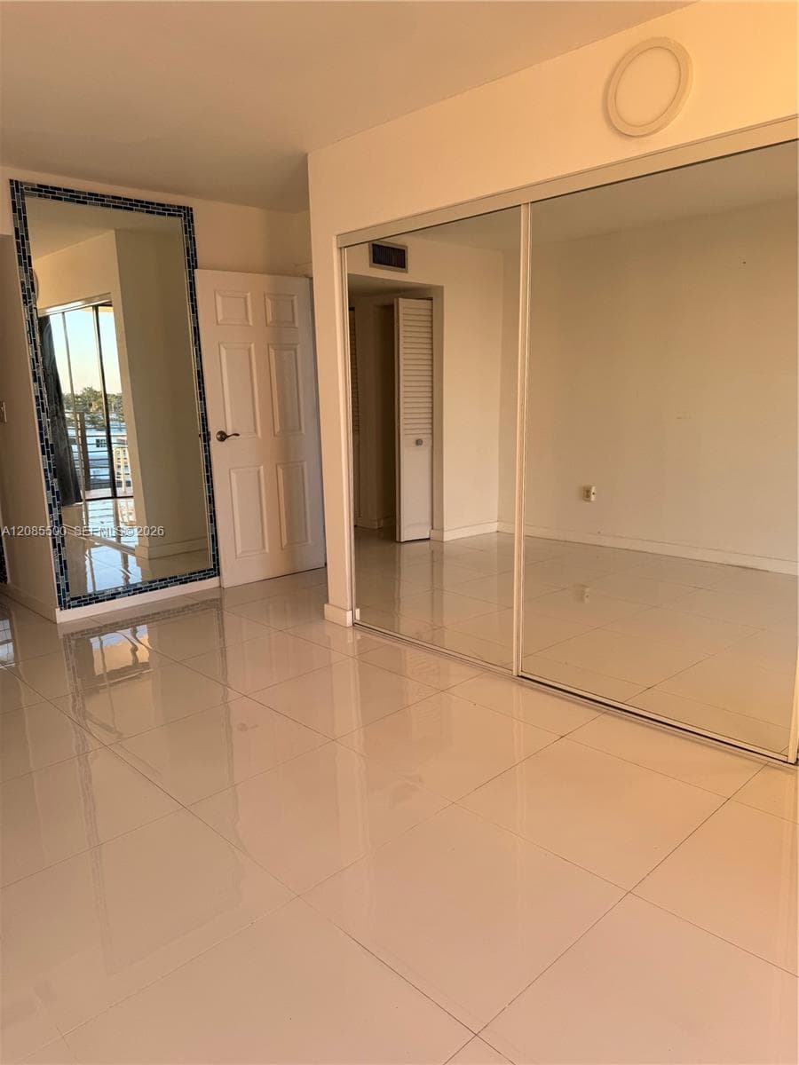 8100 Byron Ave # 504, Miami Beach, FL 33141 photo 6