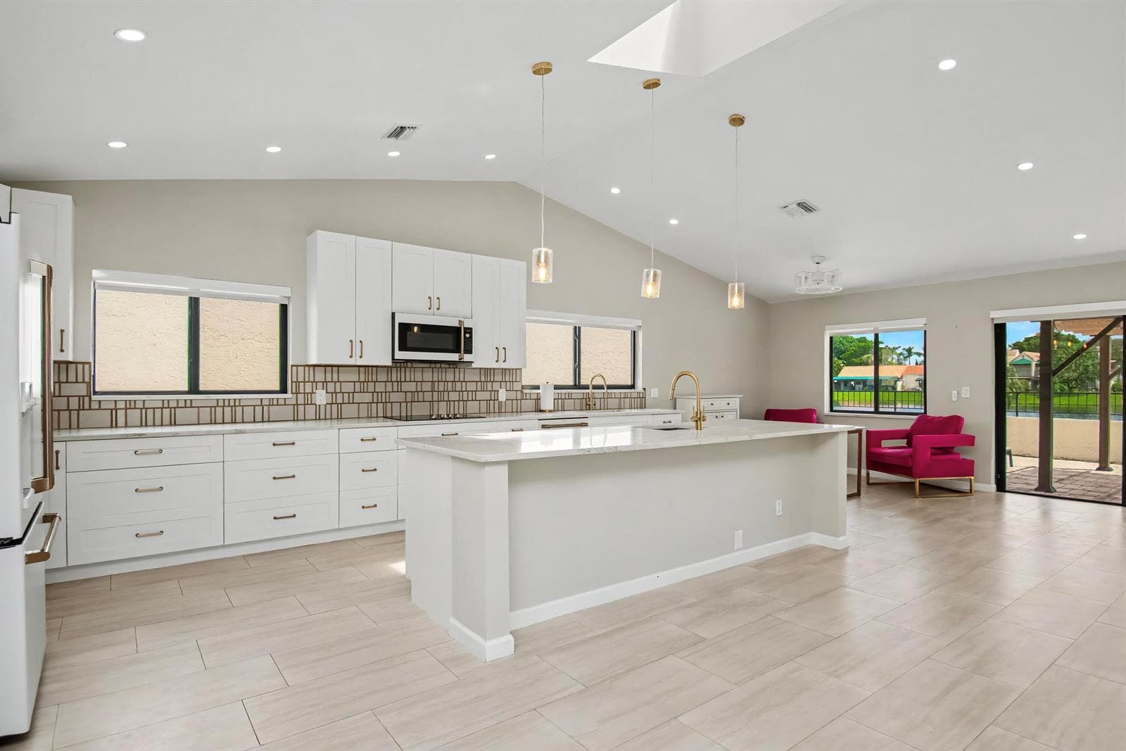 21460 LAGUNA Drive, Boca Raton, FL 33433 photo 7