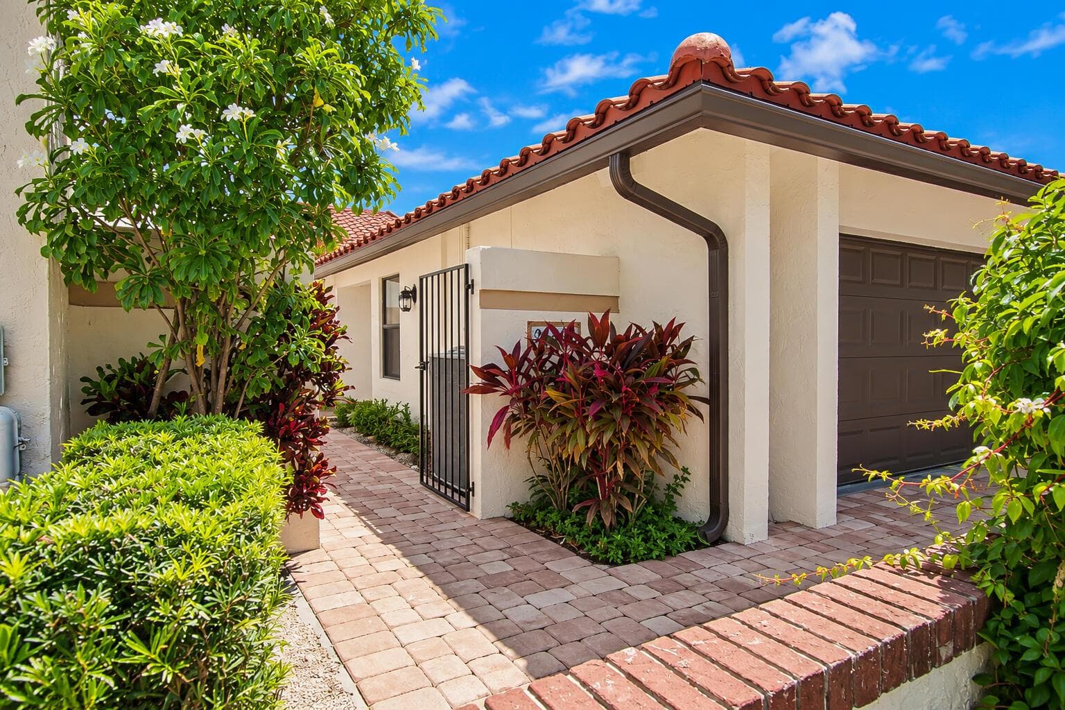 21460 LAGUNA Drive, Boca Raton, FL 33433 photo 3