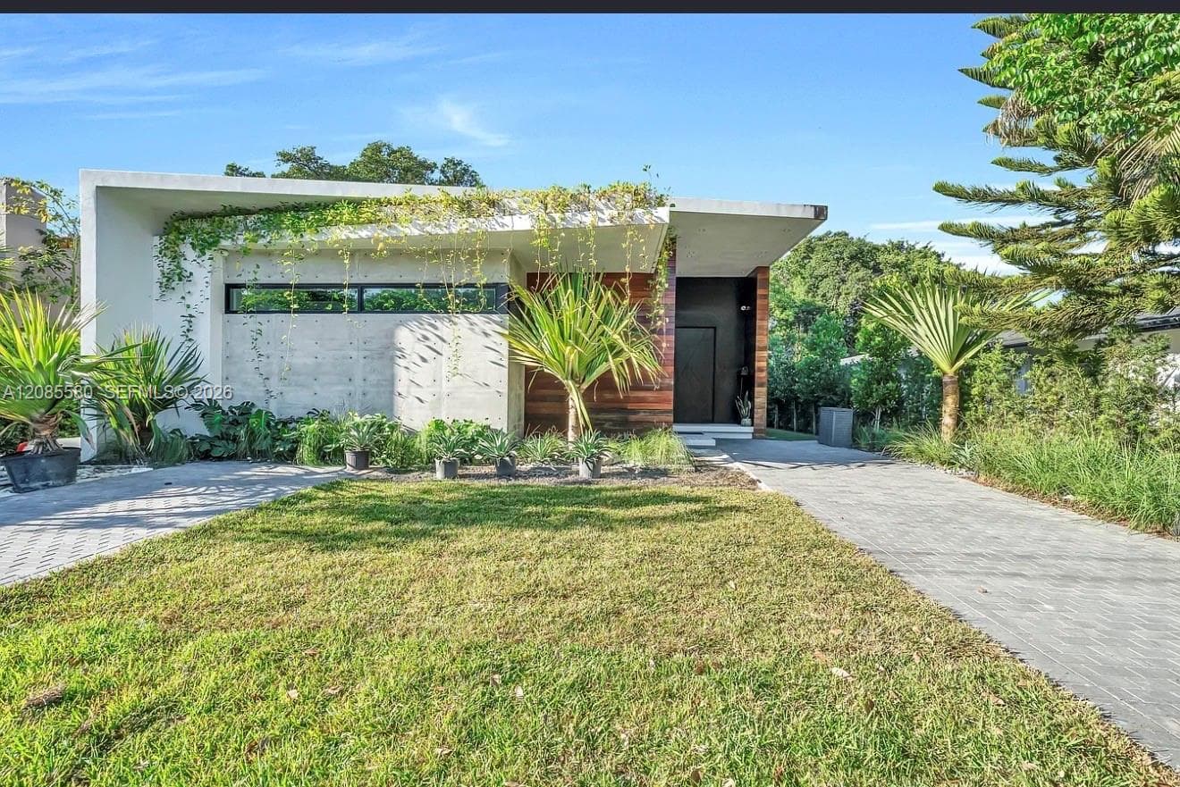 34 SW 26 Rd, Miami, FL 33129