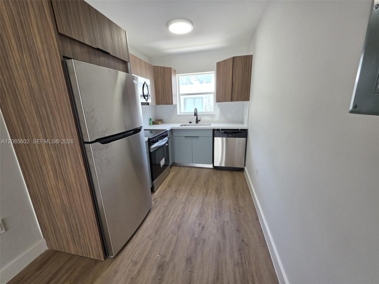 570 NE 63rd St # 3, Miami, FL 33138 photo 3
