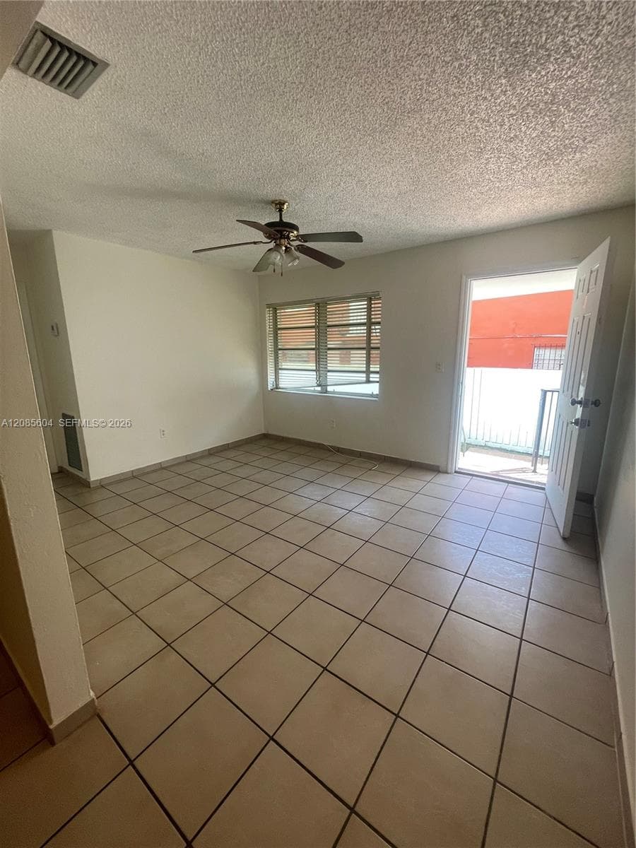 1529 SW 2nd St # 1529, Miami, FL 33135 photo 7