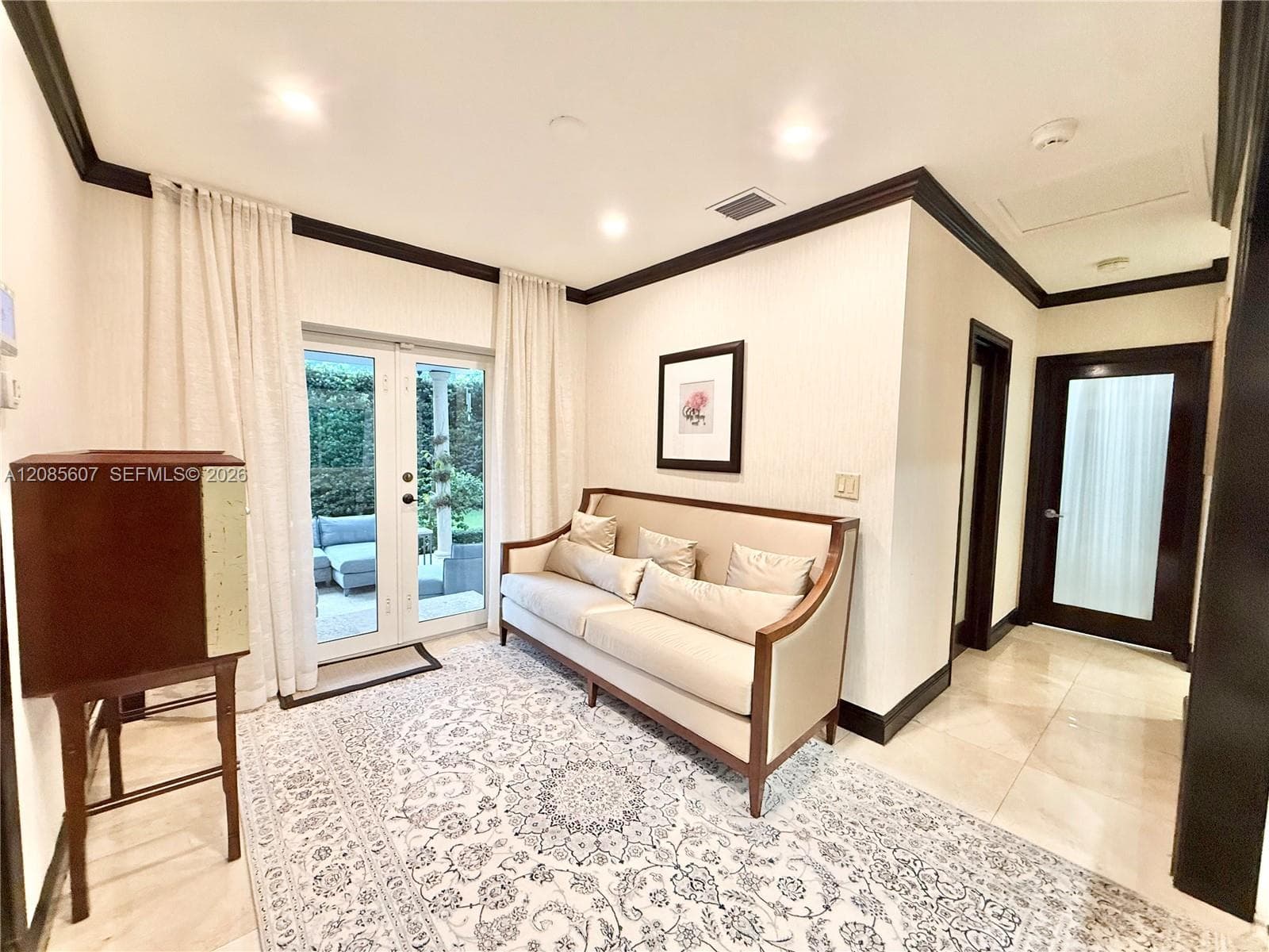 2001 Coral Gate Dr, Miami, FL 33145 photo 8