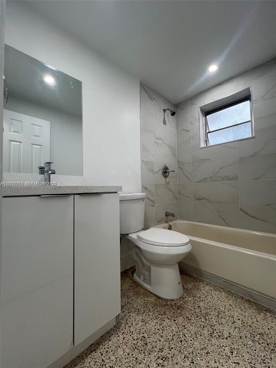 1619 NW 1st St # 4, Miami, FL 33125 photo 8