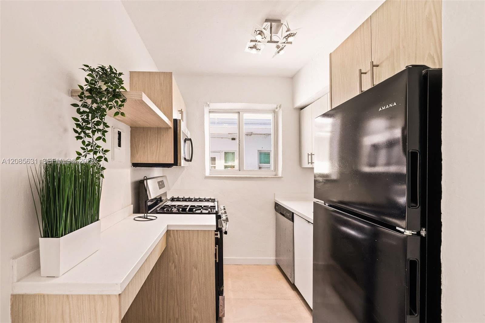 7340 Harding Ave # 12, Miami Beach, FL 33141 photo 8