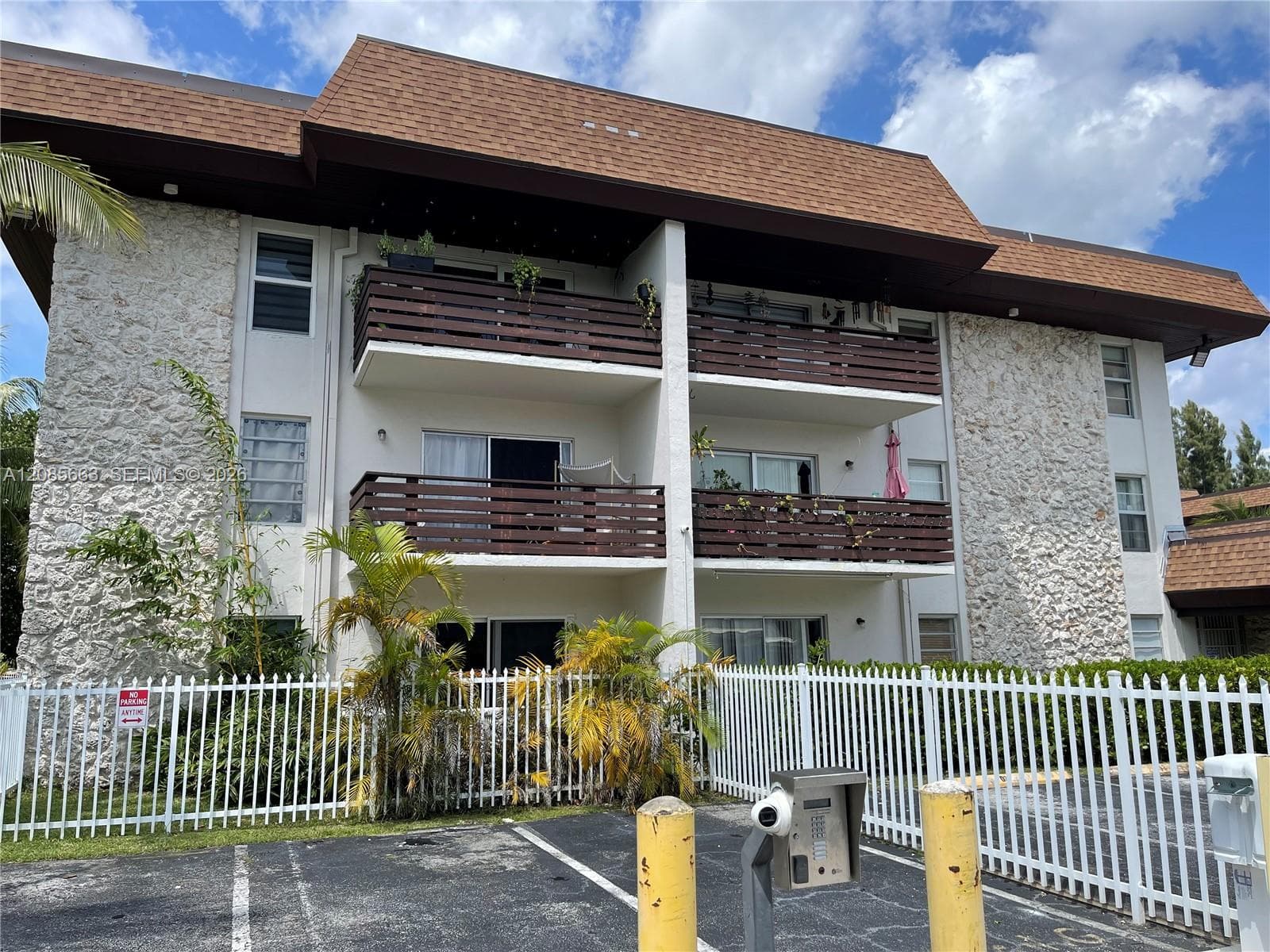 7487 SW 82nd St # C202, Miami, FL 33143 photo 3