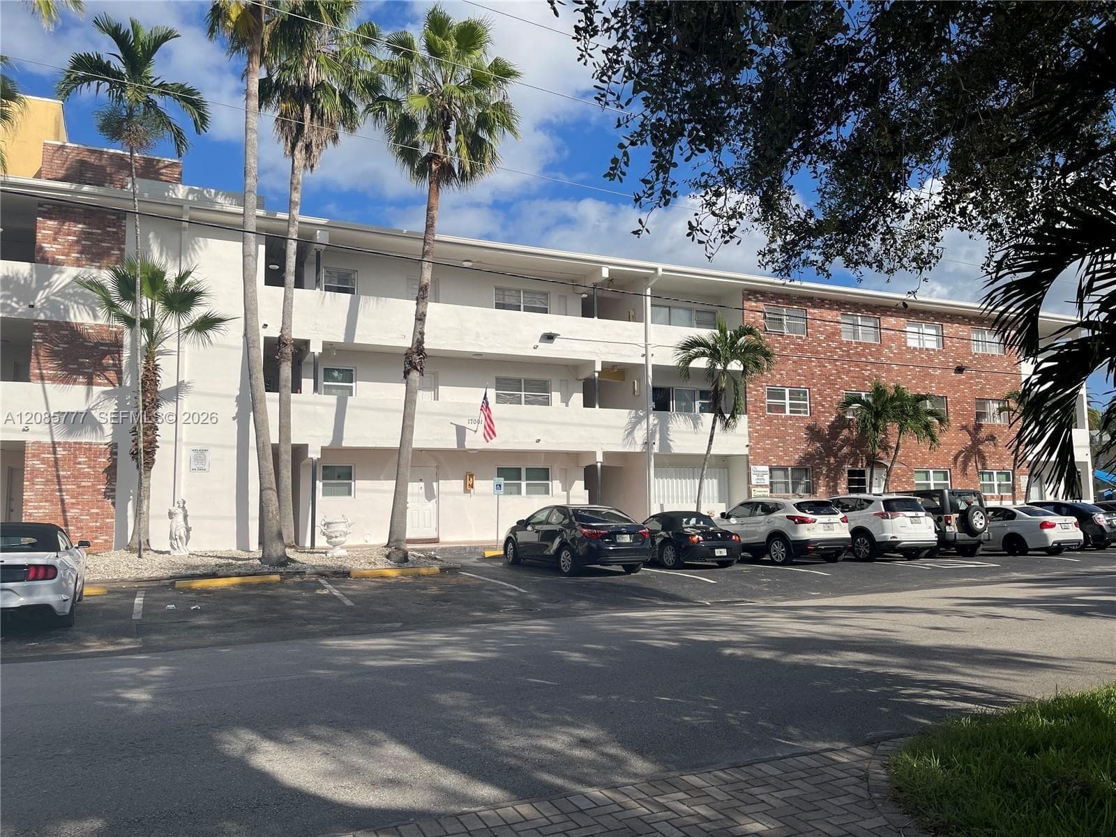 17001 NE 9th Ave # 9C, Miami, FL 33162