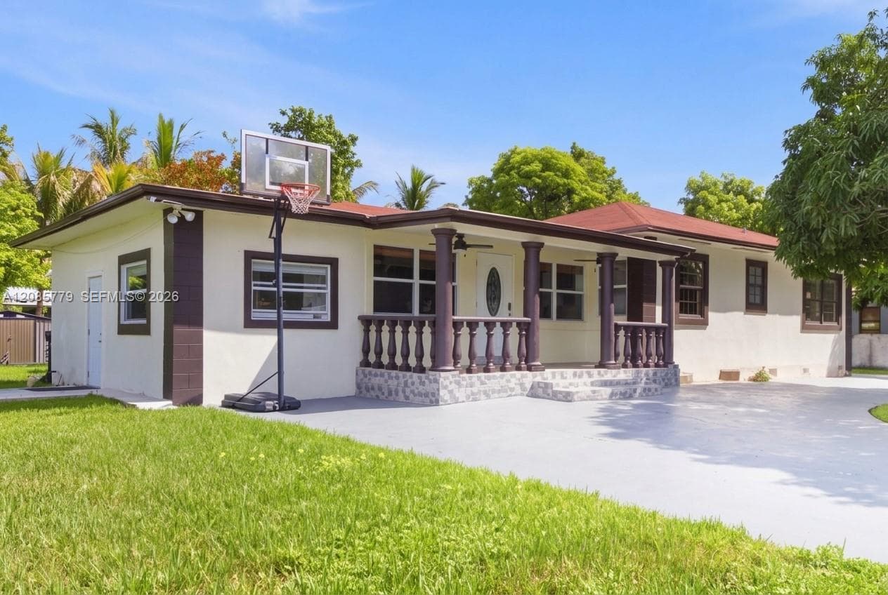 65 NW 118th St, Miami, FL 33168 photo 3
