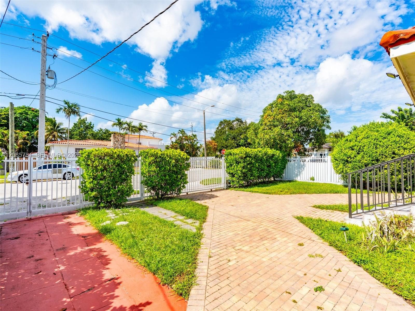 3375 SW 1st St, Miami, FL 33135 photo 4