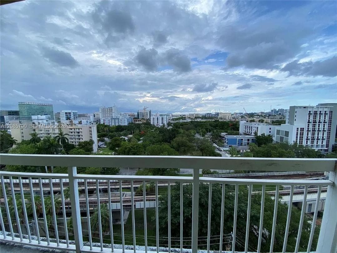 816 NW 11th St # 705, Miami, FL 33136 photo 7