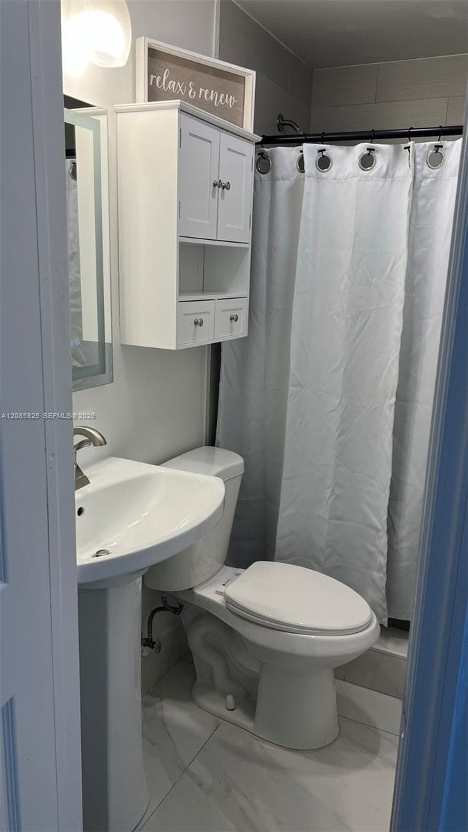 21 NW 49th Ave, Miami, FL 33126 photo 4