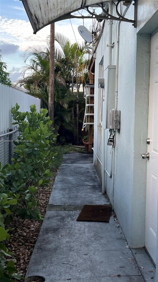 21 NW 49th Ave, Miami, FL 33126 photo 8